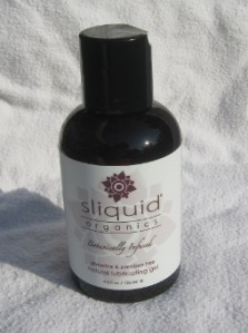 Sliquid Organics Gel @ Rollinthehay.blogspot.com